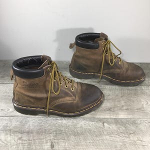 Vintage Docs Dr. Martens 1460 839 Distressed Brown Leather Men’s Combat Punk Soft Toe Boots Size UK 8 US 9 Made in England