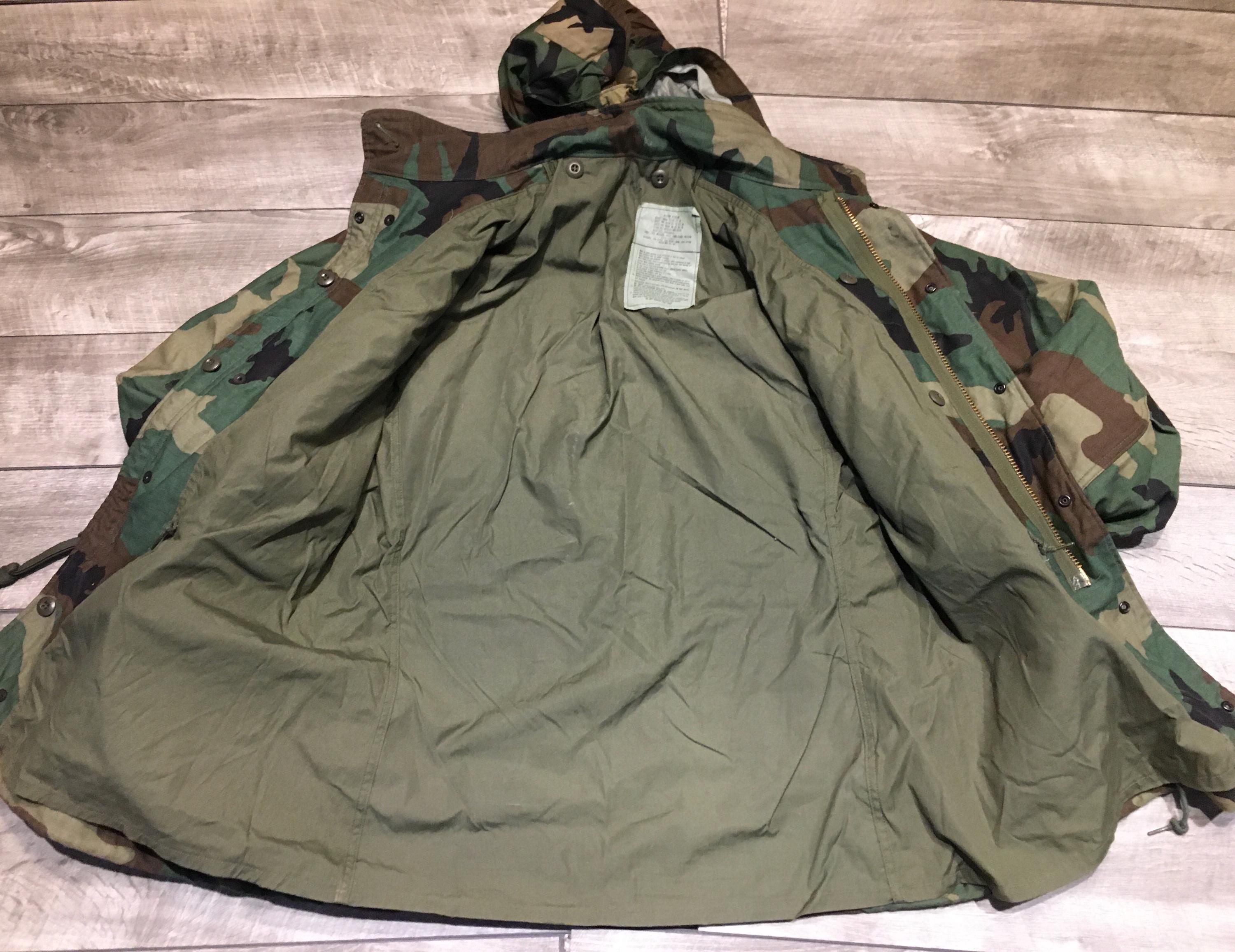 ジャケット・アウター 80s US.Army  Camo Parka (size L) Vintage 1980s US Army Camo Parka Cold Weather Jacket Golden