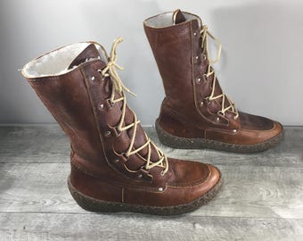 Cabela’s 911907 Lace Up Winter Hiking Forest Walking Mukluk Men’s Leather Moc Toe Boots Size 10 Made in Canada