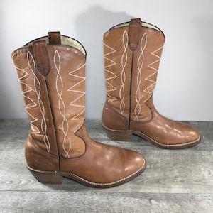 Vintage Hytest Men’s Brown Leather Motorcycle Biker Steel Toe Western Cowboy Boots Made in USA Size 8 Wide