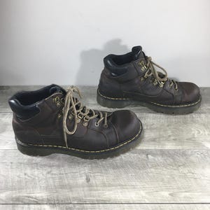 Men’s Dr. Martens 11302 Doc Docs Chunky Air Wave Hiking Brown Leather Combat Soft Toe Boots Size UK 12 US 13