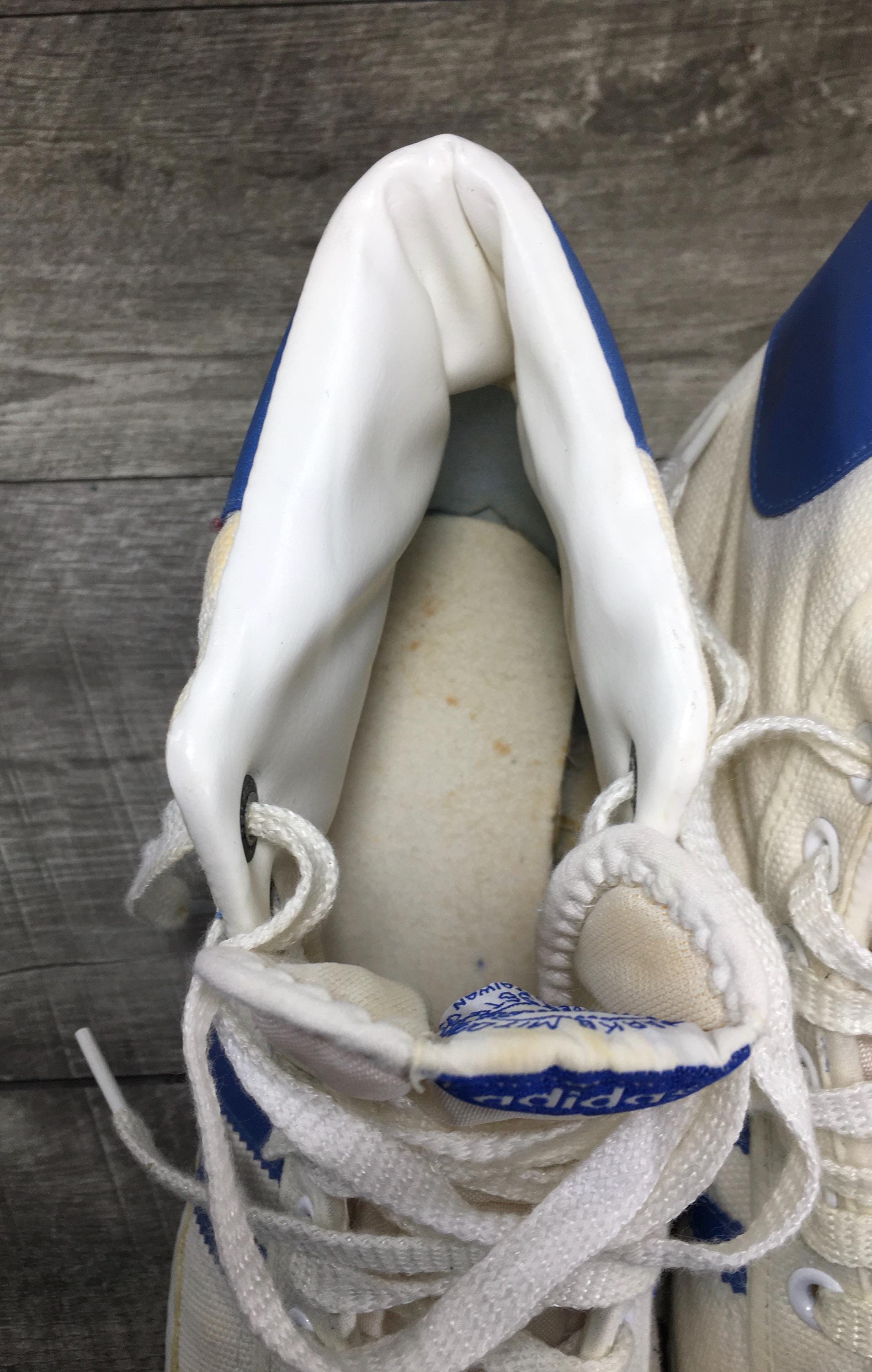 Vintage Adidas White / Blue Canvas High Top Made in Taiwan  display picture 2