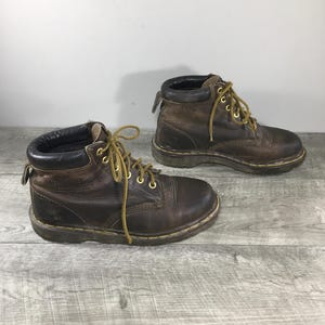 Vintage Docs Dr. Martens 1460 Distressed Brown Leather Women&#39;s Combat Punk Soft Toe Boots Size UK 6 US 8 Made in England