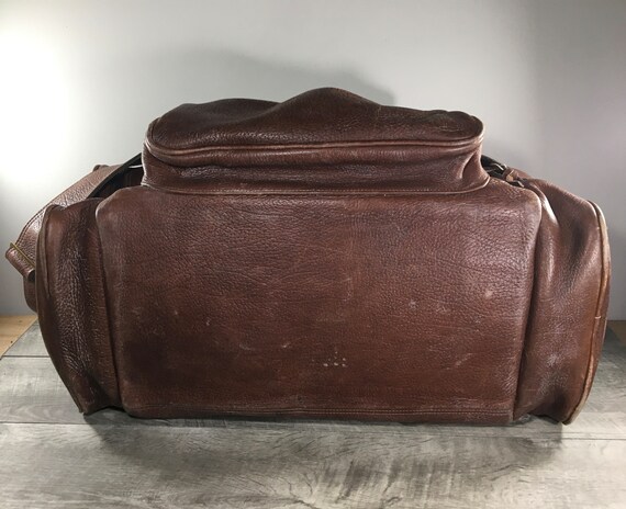 Vintage Brown Bullhide Leather Duffel Duffle Gym … - image 7