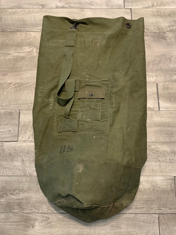 Vintage US Army Vietnam War Era BARRACK Laundry Duffle Duffel -  Denmark