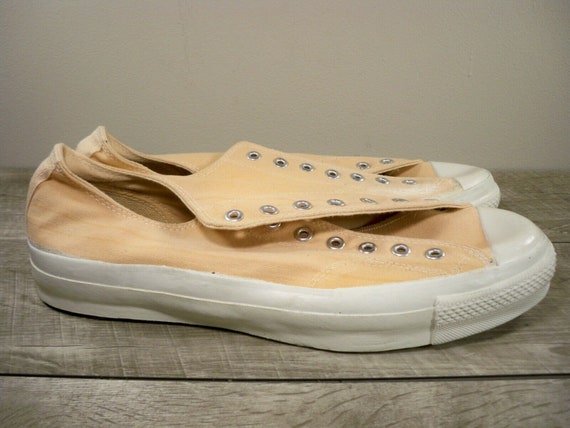 Vintage New Old Stock CONVERSE Chucks Military Sh… - image 2