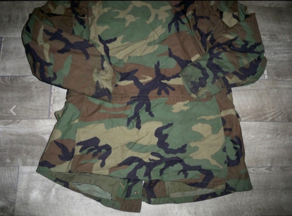 1980's Vintage US Army Camo Parka Cold Weather Jacket 1980's Vintage US Army Camo Parka Cold Weather Jacket