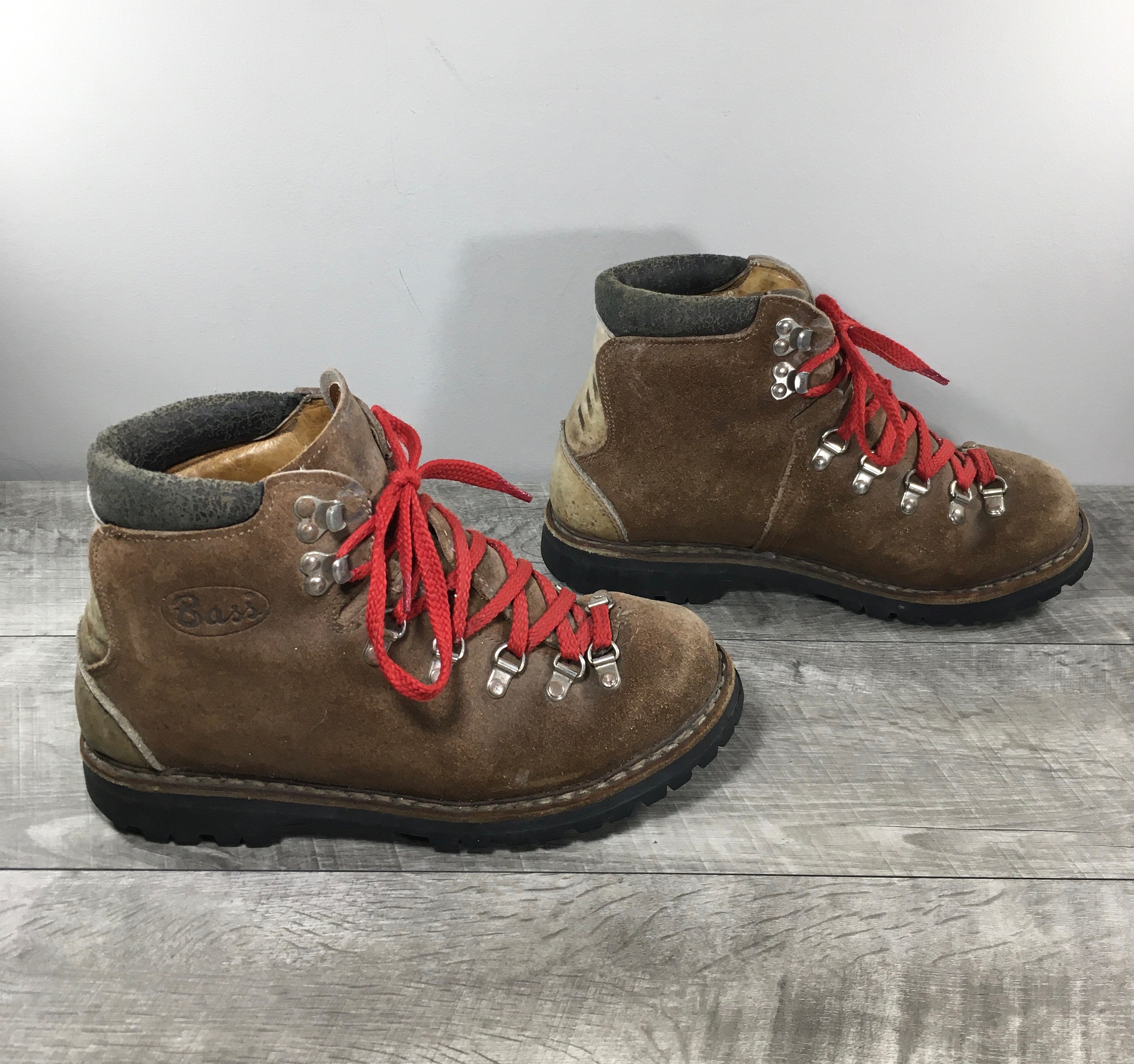 Bass suede deals boots