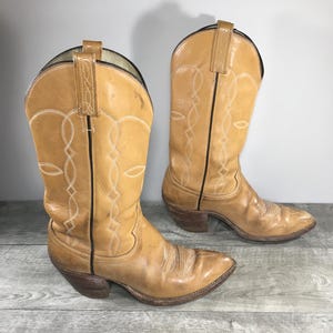 Dan Post 6721 Brown Leather Cowboy Western Rancher Mens Pull On Stacked Heel Boots Vintage Made in USA Size 9 Medium