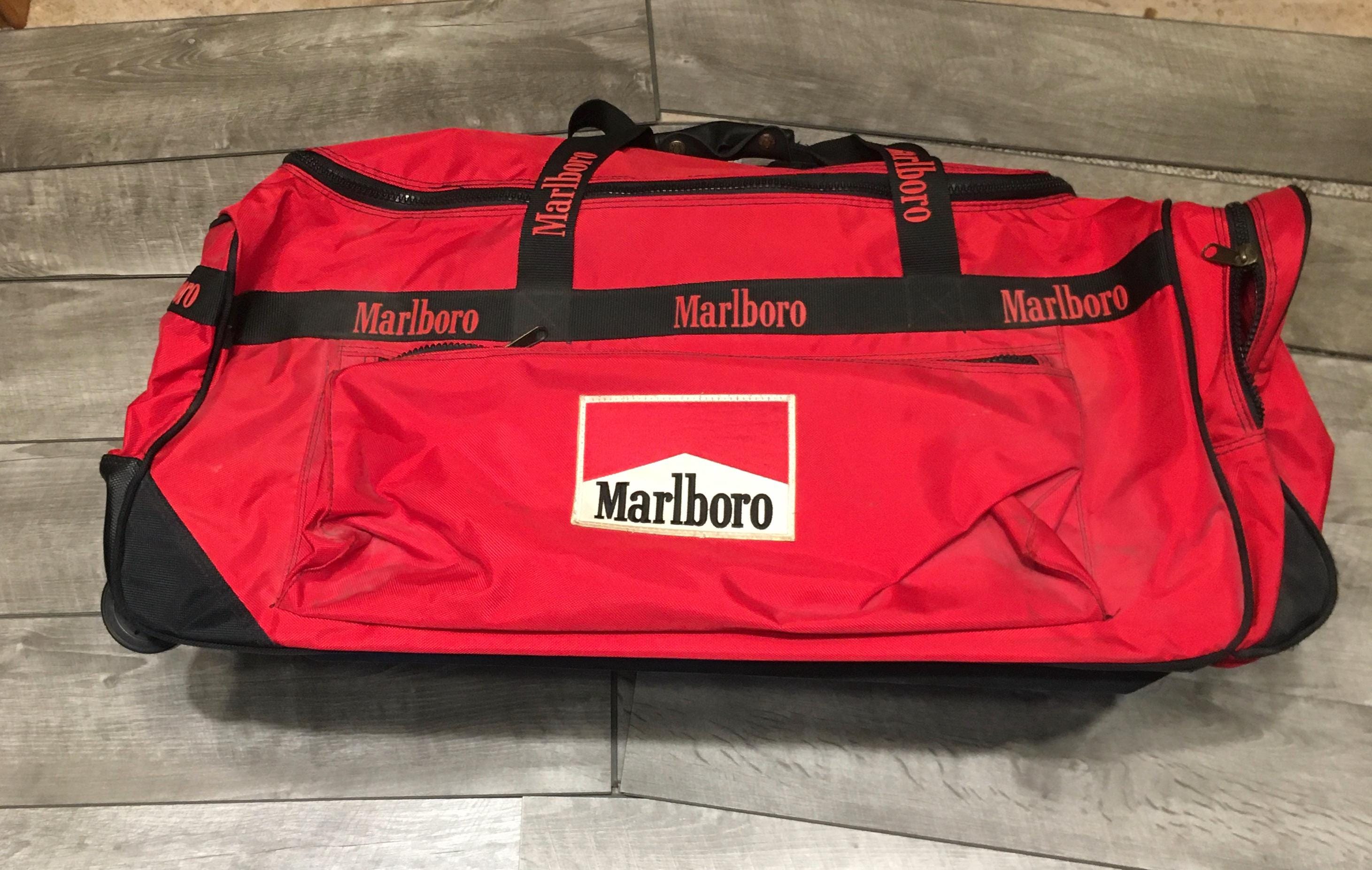 90’s マールボロ　アドベンチャー ダッフル バック ボストンバック マールボロ Marlboro 90's アドベンチャー ダッフルバッグ ボストン