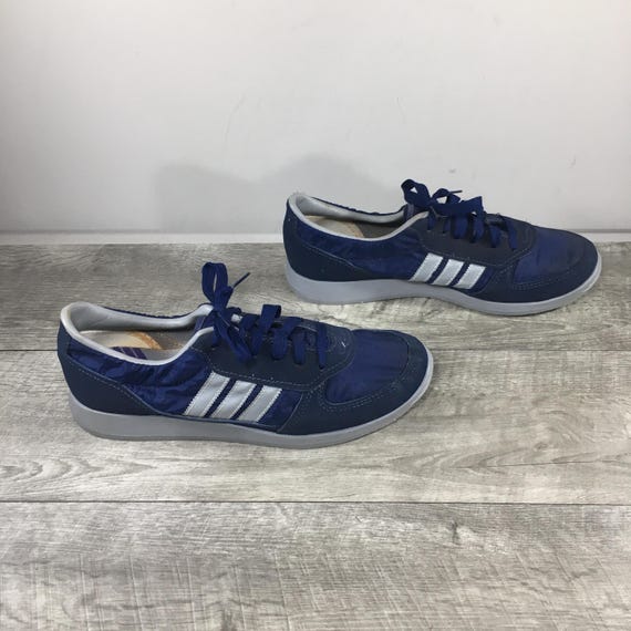 Vintage Pro Stripers Blue Low Top Men’s Shoes Sneakers Kicks Shoes Size 9.5 Made in USA