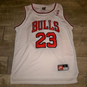 Vintage Nike Team 1990s Chicago Bulls Michael Jordan NBA Uniform Jersey Size Large Made in Korea