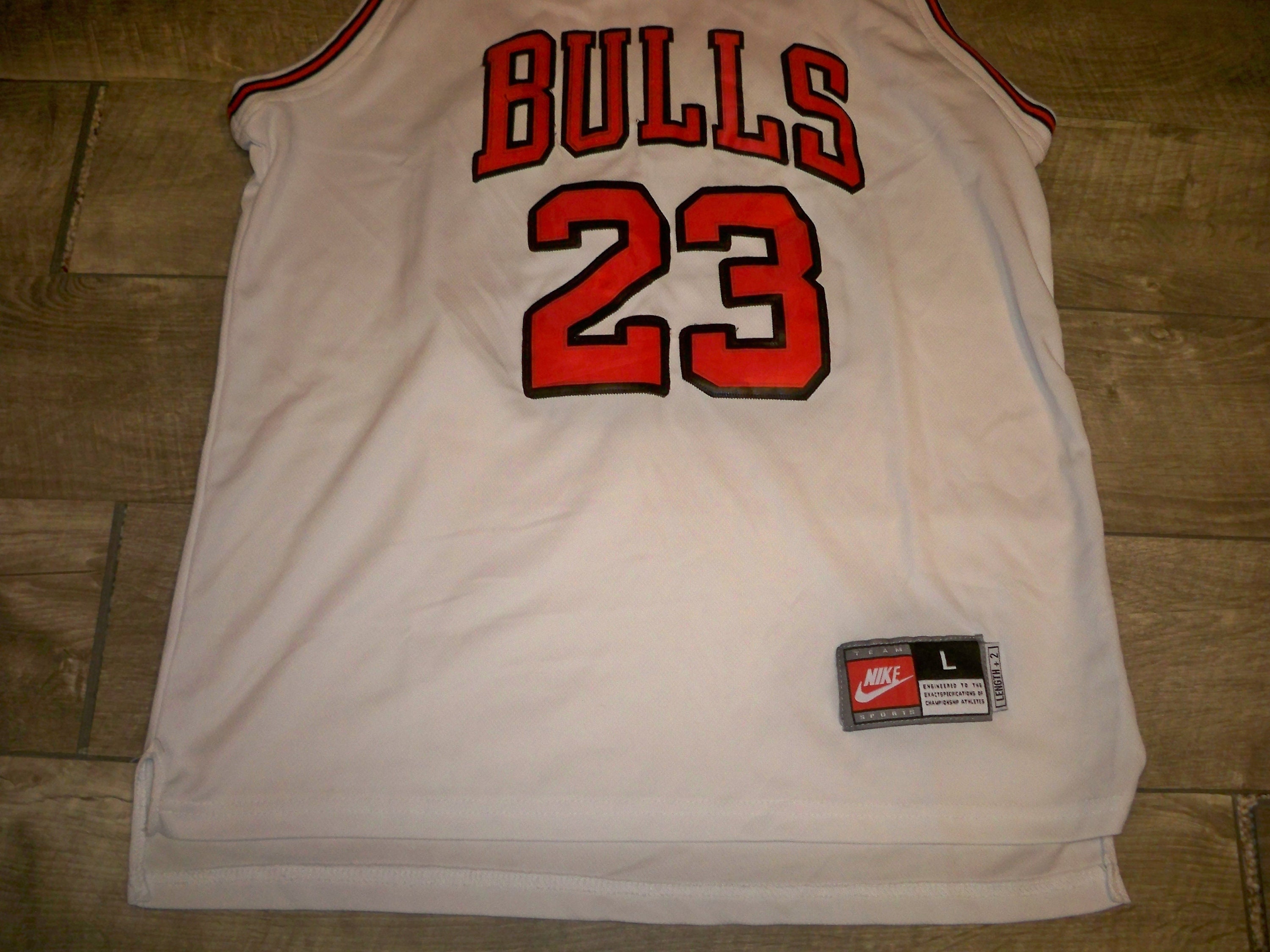 Vintage Nike Team 1990s Chicago Bulls Michael Jordan NBA