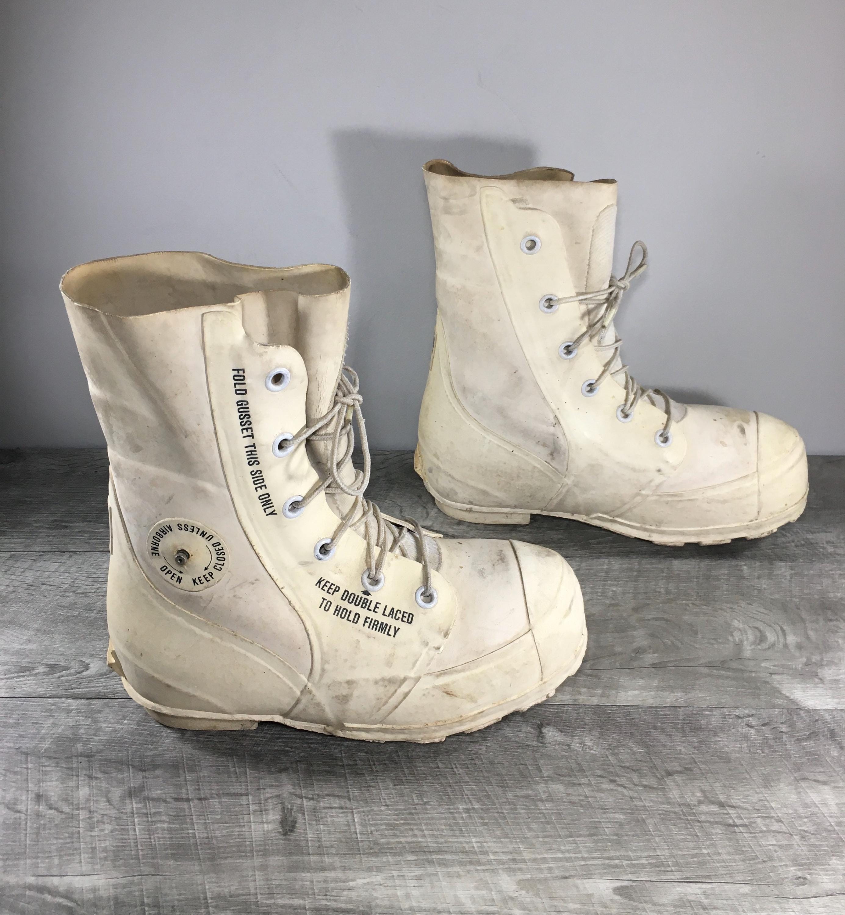 Bunny Boots US Military バニーブーツ　US9in Mickey Mouse Bunny boots Extreme cold US military -20 NEW 9