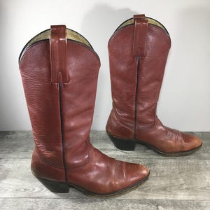 Vintage Frye 2356 Billy Mens Oxblood Western Cowboy Leather Soft Toe Pull On Boots Made in USA Size 10 Medium