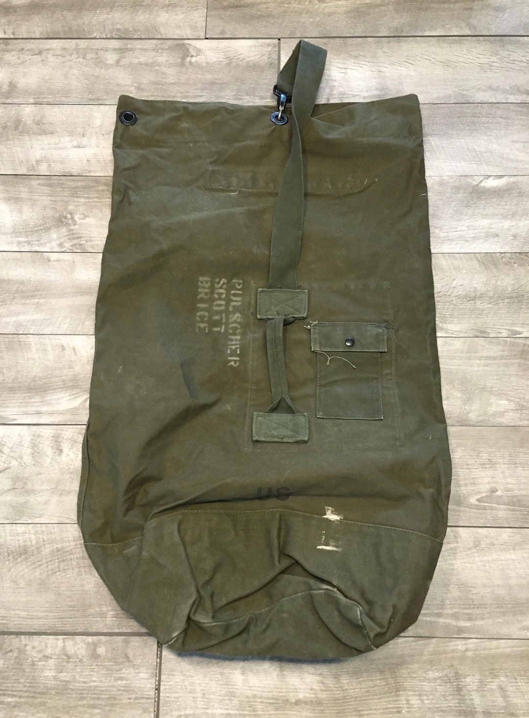 Vintage US ARMY Vietnam War Era BARRACK Laundry Duffle