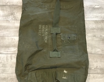Vintage 1960s 1966 US Army OG 107 Cotton Sateen Barrack Bag