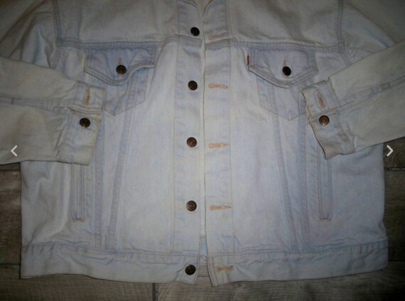 Vintage Levis Red Tag Light Wash Denim Jean Barn … - image 4