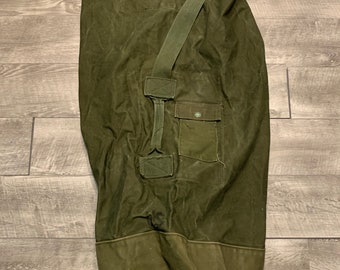 ヴィンテージ 米軍 ベトナム戦争時代 BARRACK ランドリー 衣類