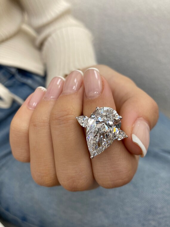 HUGE 11 Carat Pear Cut IGI Certified E VS1 Lab Created Diamond