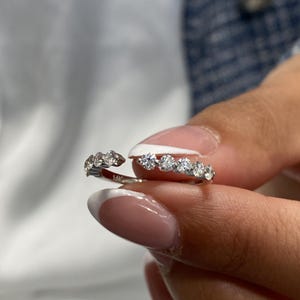 【良好品】 エレガントな 1.80 カラット ダイヤモンド ラップ リング、認定 アクセサリー