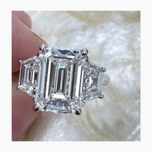 Emerald Cut Lab Grown Diamond IGI CERTIFIED E Color VVS2 Clarity 6 Carat Engagement Ring, Solid 14k Gold Proposal Ring, Huge Diamond Ring