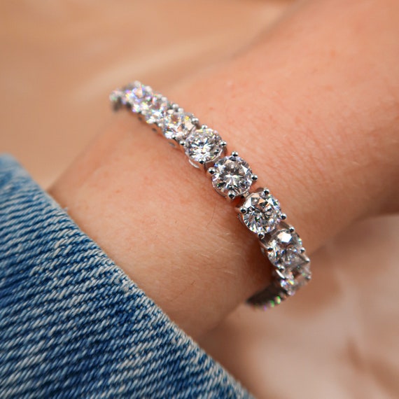 PERFECT 22 Carat Certified E VVS1 Round Cut Lab Grown Diamond