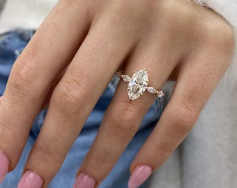 Anello di fidanzamento in oro giallo 14 carati con diamante taglio marquise creato in laboratorio, solitario da 2,7 ct certificato E/VVS2 IGI con pietre laterali, regalo di proposta