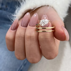 14K Yellow Gold Solitaire, Pear Diamond Engagement Ring, Certified 1ct E/VVS2 Lab Created Diamond, Proposal Ring