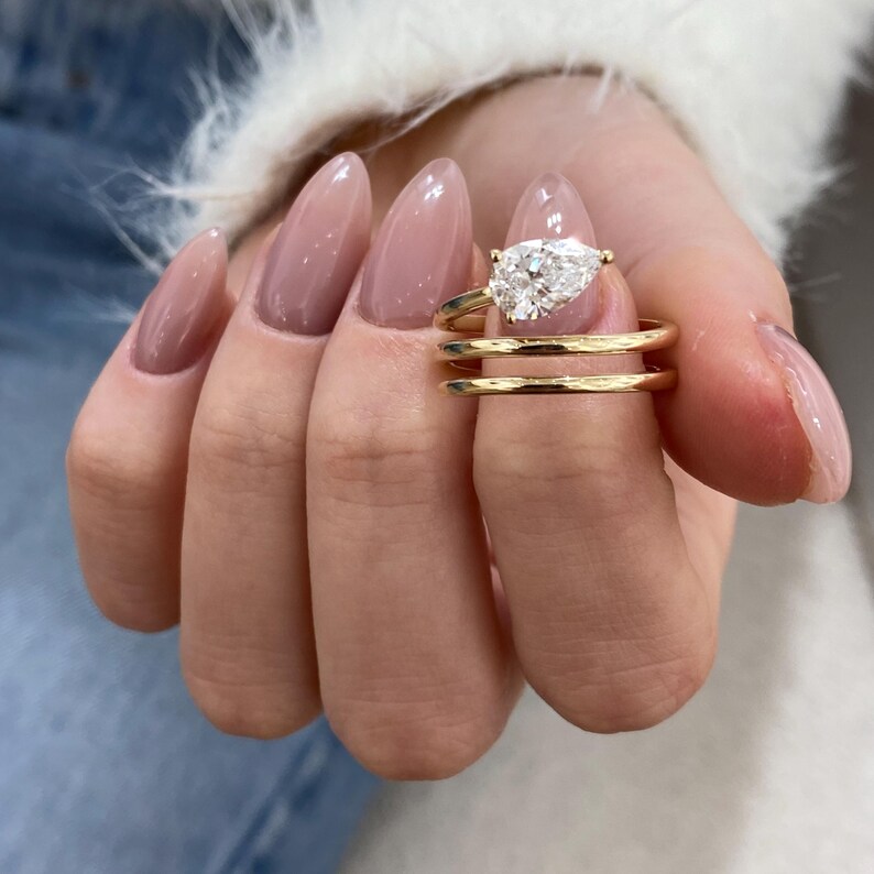 14K Yellow Gold Solitaire, Pear Diamond Engagement Ring, Certified 1ct E/VVS2 Lab Created Diamond, Proposal Ring