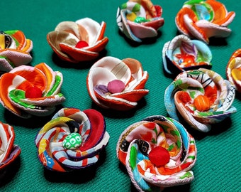 5 ręcznie robionych ozdób kwiatowych z antycznych tkanin kimonowych - wystrój domu