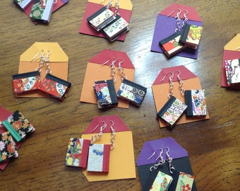 Ręcznie robione kolczyki w kształcie miniaturek w kształcie książek / papier japoński, chiyogami