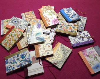 2 ręcznie robione miniaturowe książki/dzienniki - papiery japońskie i włoskie - idealne prezenty dla Klubu Książki