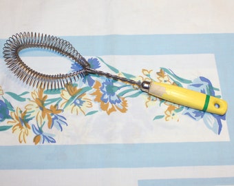 Wire Whisk/Beater, yellow wooden handle, 1930s