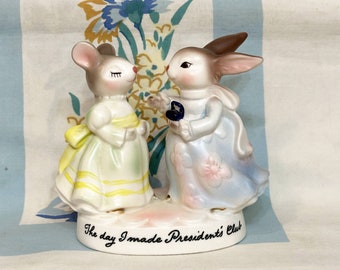 Precious Moments Avon Presidents Club, Avon Bunny Statue, 1980