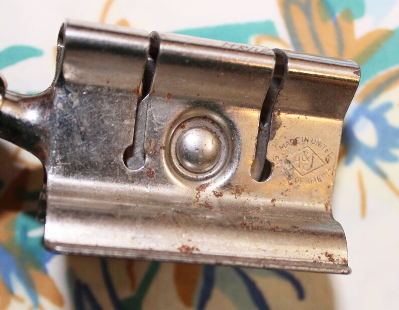 Knife Sharpener, Handheld knive sharpener, Green Handle, 1930s bild 6