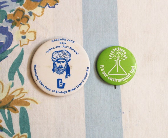 Pinback Buttons, Environment pins, Recycling Pins… - image 1