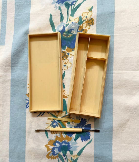 Celluloid Container, Divided cosmetic container, Nail Tools, 1930s