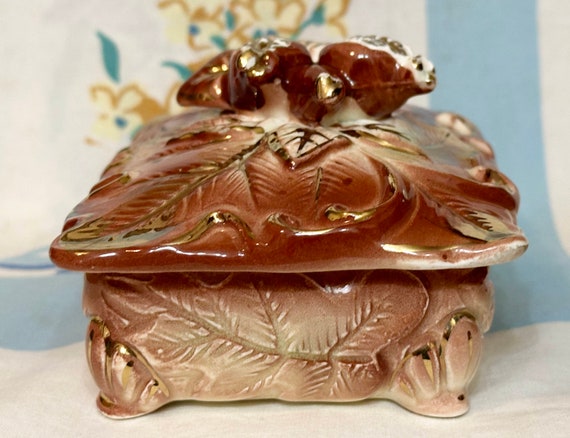Trinket Box, Jewelry Box, Leaf Pattern Trinket box, Porcelain Trinket Box, 1940s View 4