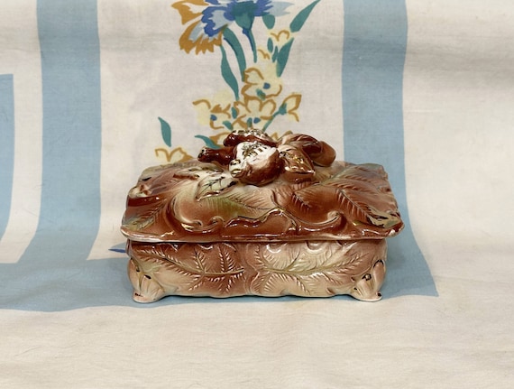Trinket Box, Jewelry Box, Leaf Pattern Trinket box, Porcelain Trinket Box, 1940s