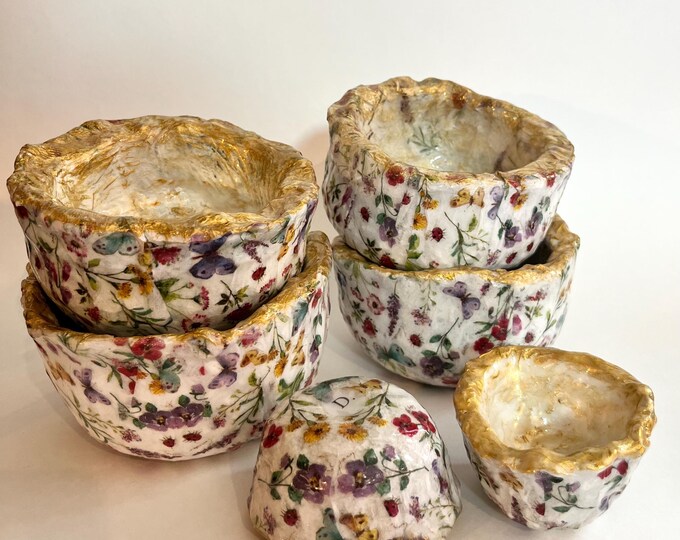 Floral Garden Paper Mache Bowl – Hand-Painted & Decoupaged with Gold Accents – Artisan Home Decor