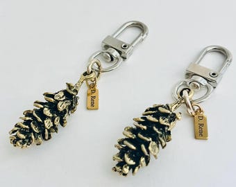 Vintage Antiqued Gold Pinecone Bag Charm: Mixed Metal Keychain Clasp
