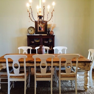 DINING TABLE image 2