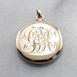 Antique Monogramed Circle Locket 87ZVRL-R