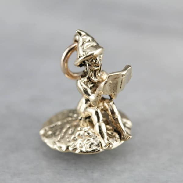 Elf on Toadstool, Fairy Tale Charm, Yellow Gold Charm, Layering Pendant 9FCNYJAC-D