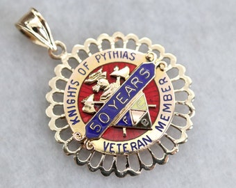 Medaglione dei Cavalieri della Pizia, ciondolo smaltato in oro 14k, moneta riciclata