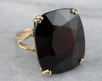 Vintage 27.78 Carat Garnet Ring, 10K Yellow Gold, Statement Jewelry