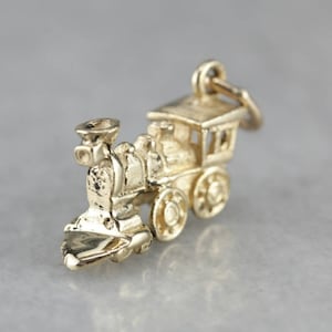 Vintage Train Charm, Yellow Gold Chain, Charm Necklace UU4MYXMJ