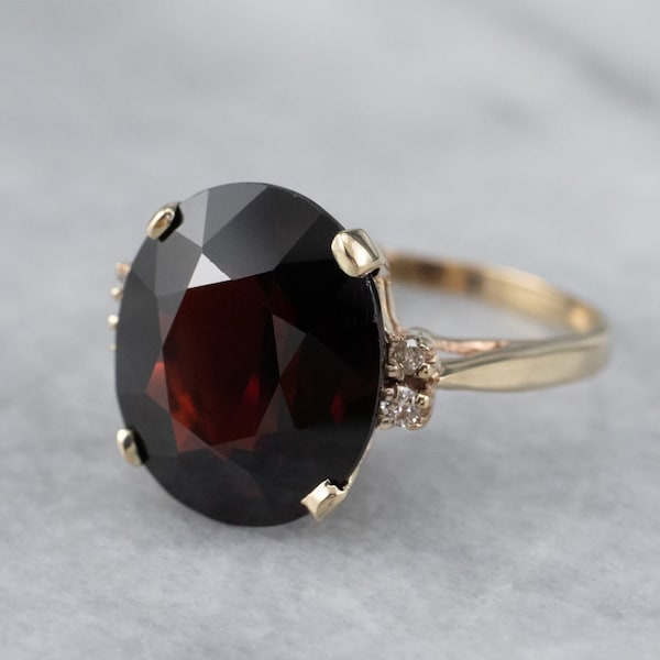 Garnet and Diamond Vintage Ring, Yellow Gold Garnet Ring, Garnet Statement Ring, January Birthstone, Oval Stone Garnet Ring 6728K4TL