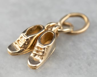 Vintage Gold Baby Shoes Charm, Mother Gift, Retro Era Charm, Charm Necklace, Layering Pendant, Charm Bracelet F33M7ADR